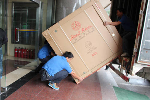 化州钢琴贵重工艺品无忧运
